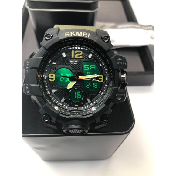 Military Style  Watch by Skmei - Picture 5 of 7